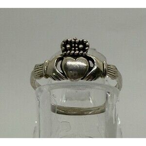 Vintage 925 Sterling Silver Claddagh Ring Size 7.5 Stands for Love, Loyalty